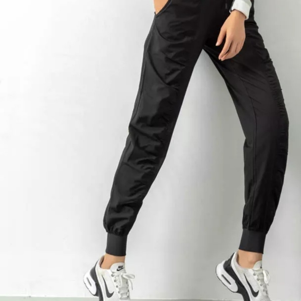 BLACK RUCHED DRAWSTRING JOGGERS